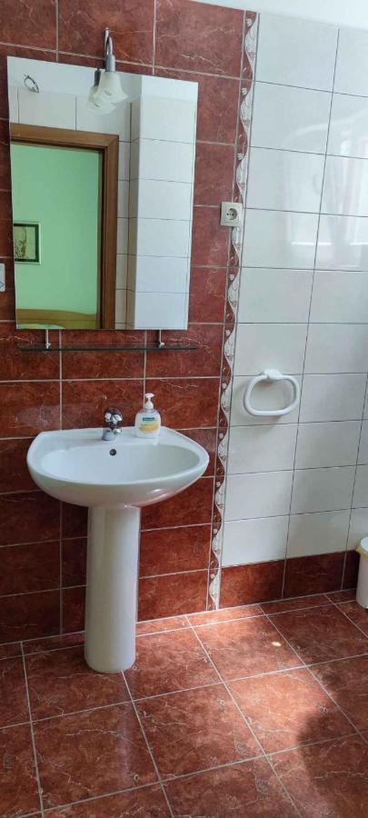 Apartments Sofija スラティネ エクステリア 写真